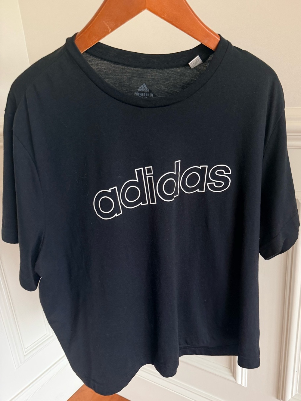 adidas Women’s Black Tee Shirt Primegreen Aeroready White Outline Crop Size 2XL
